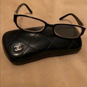 Fashionable channel frames